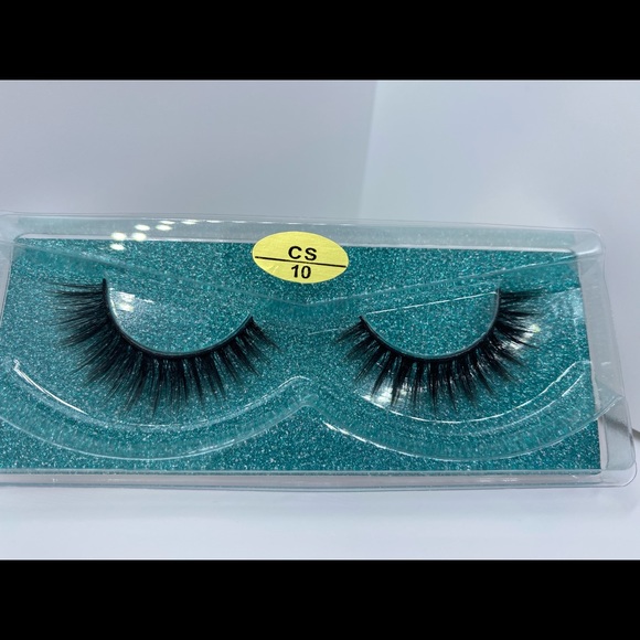 lashes - Picture 7 of 9